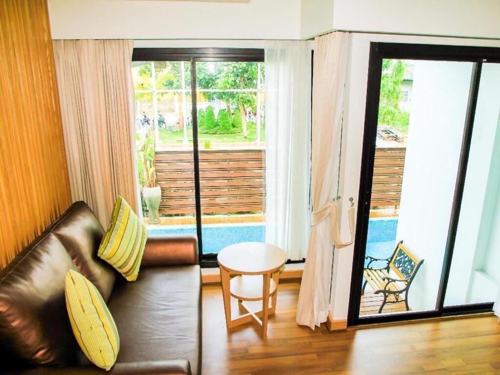Mamaison Hotel Buriram Exterior foto